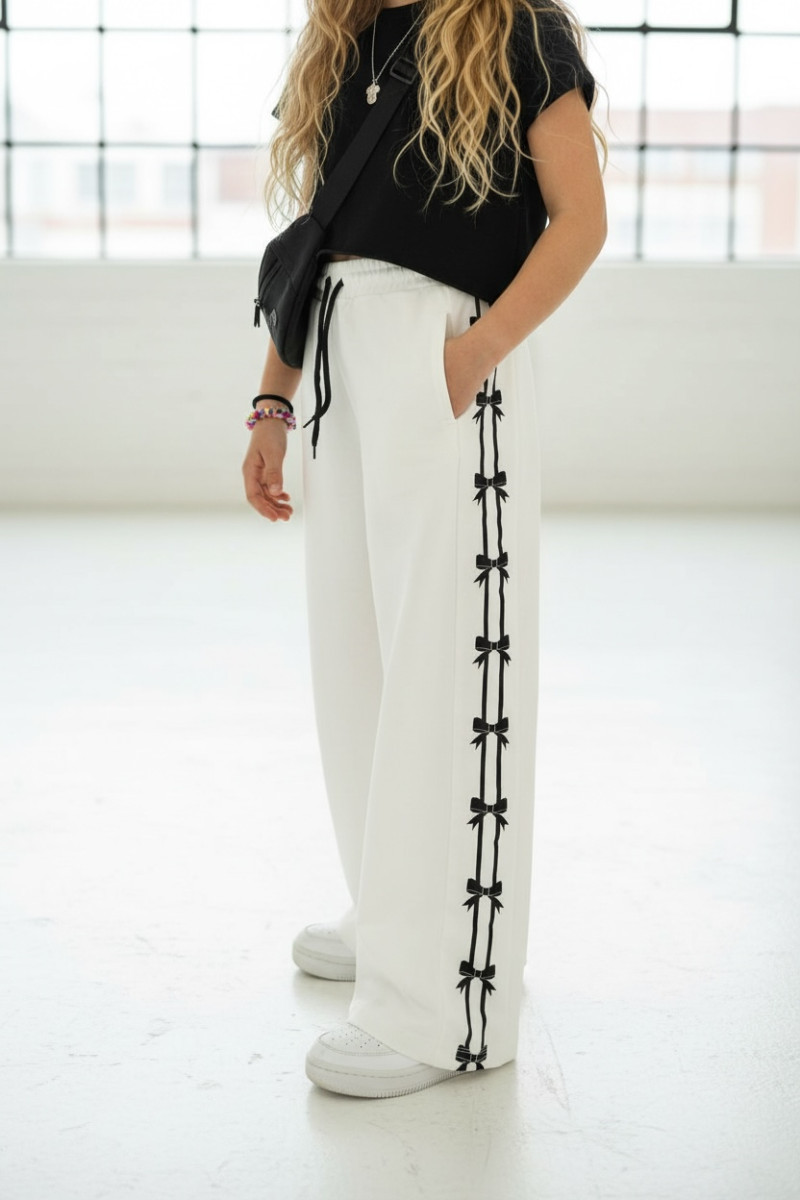 Spodnie dresowe Kokardki śmietanka