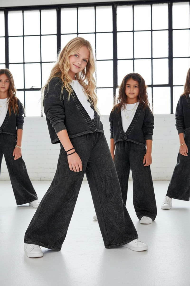 copy of Komplet 3-częściowy Look Style bluza, t-shirt, spodnie, jasny szary